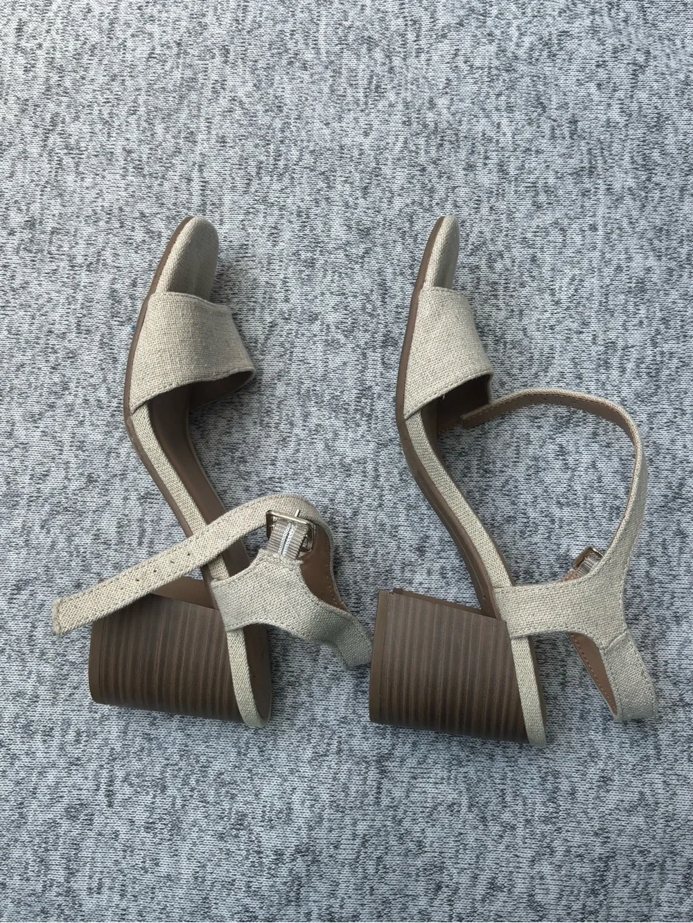 Old Navy natural beige